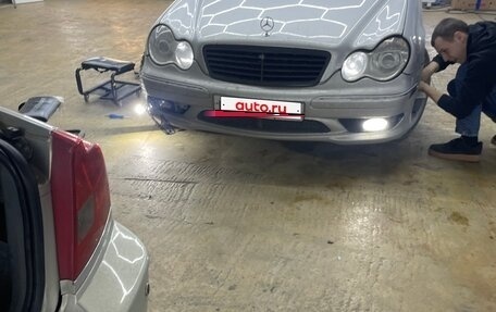 Mercedes-Benz C-Класс, 2004 год, 700 000 рублей, 7 фотография
