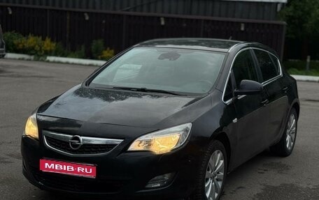 Opel Astra J, 2010 год, 490 000 рублей, 1 фотография