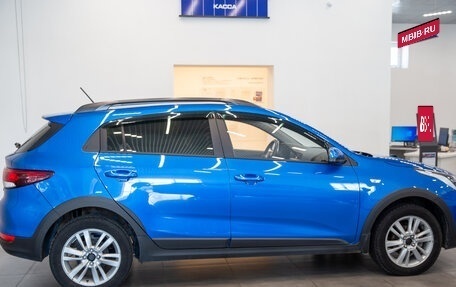 KIA Rio IV, 2020 год, 1 590 000 рублей, 4 фотография