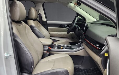 KIA Carnival, 2024 год, 4 610 000 рублей, 10 фотография