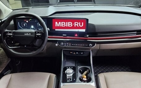 KIA Carnival, 2024 год, 4 610 000 рублей, 7 фотография
