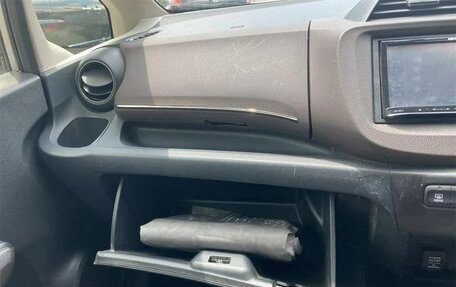 Honda Fit Shuttle I рестайлинг, 2011 год, 745 000 рублей, 12 фотография