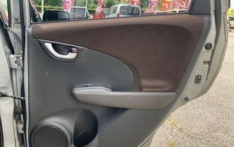 Honda Fit Shuttle I рестайлинг, 2011 год, 745 000 рублей, 24 фотография