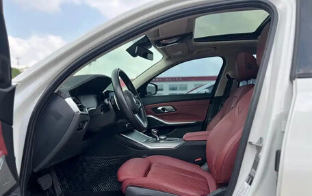 BMW 3 серия, 2022 год, 2 700 777 рублей, 7 фотография
