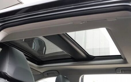 Toyota RAV4, 2024 год, 3 775 000 рублей, 6 фотография