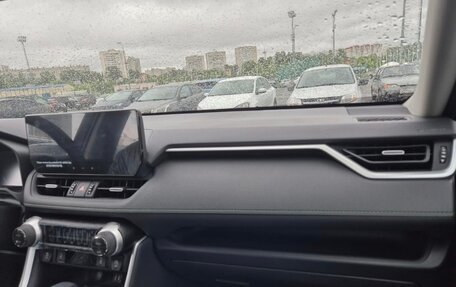Toyota RAV4, 2024 год, 3 775 000 рублей, 4 фотография