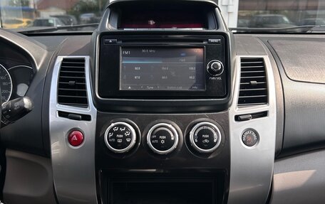 Mitsubishi Pajero Sport II рестайлинг, 2015 год, 1 890 000 рублей, 16 фотография