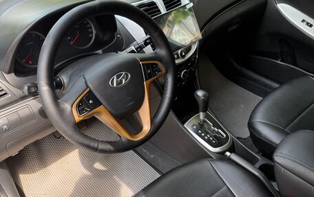Hyundai Solaris II рестайлинг, 2013 год, 11 фотография