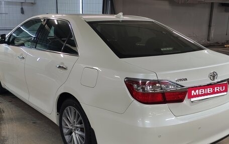 Toyota Camry, 2015 год, 2 200 000 рублей, 3 фотография