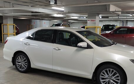 Toyota Camry, 2015 год, 2 200 000 рублей, 6 фотография