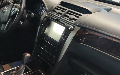 Toyota Camry, 2015 год, 2 200 000 рублей, 13 фотография