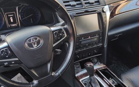 Toyota Camry, 2015 год, 2 200 000 рублей, 14 фотография