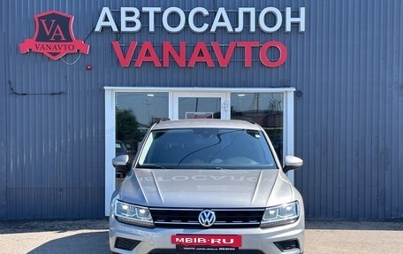 Volkswagen Tiguan II, 2019 год, 2 190 000 рублей, 2 фотография