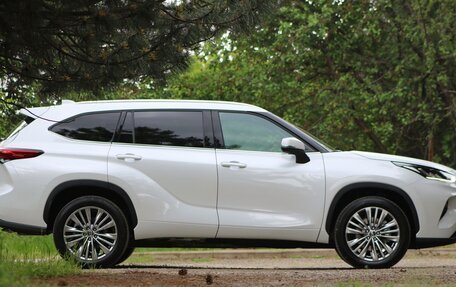 Toyota Highlander, 2025 год, 5 390 000 рублей, 2 фотография
