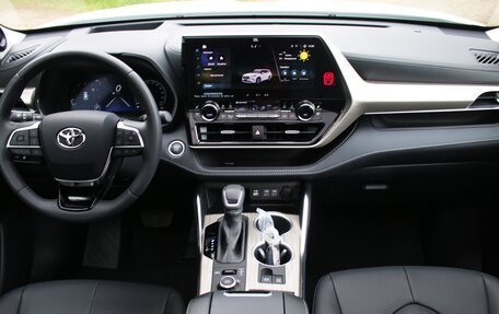 Toyota Highlander, 2025 год, 5 390 000 рублей, 18 фотография