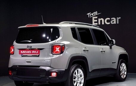 Jeep Renegade I рестайлинг, 2021 год, 1 470 000 рублей, 3 фотография