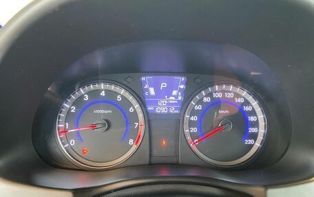 Hyundai Solaris II рестайлинг, 2014 год, 919 000 рублей, 17 фотография