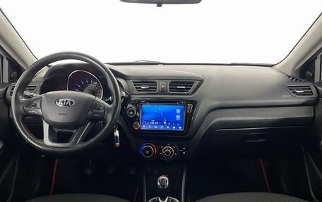 KIA Rio III рестайлинг, 2015 год, 860 000 рублей, 16 фотография