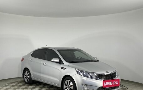 KIA Rio III рестайлинг, 2015 год, 860 000 рублей, 2 фотография