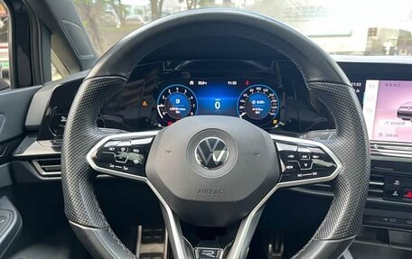 Volkswagen Golf VIII, 2021 год, 1 360 000 рублей, 8 фотография