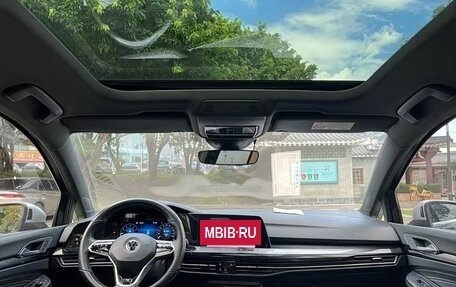 Volkswagen Golf VIII, 2021 год, 1 360 000 рублей, 10 фотография
