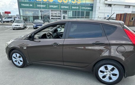 Hyundai Solaris II рестайлинг, 2015 год, 780 000 рублей, 3 фотография