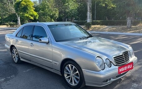 Mercedes-Benz E-Класс, 1999 год, 680 000 рублей, 2 фотография