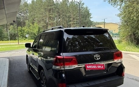 Toyota Land Cruiser 200, 2019 год, 10 000 000 рублей, 4 фотография