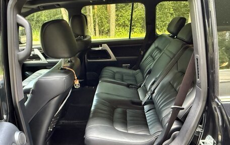 Toyota Land Cruiser 200, 2019 год, 10 000 000 рублей, 10 фотография