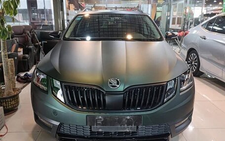 Skoda Octavia, 2019 год, 1 377 000 рублей, 2 фотография