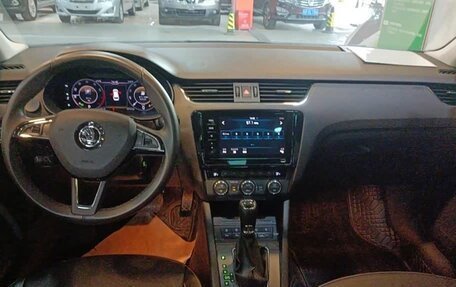 Skoda Octavia, 2019 год, 1 377 000 рублей, 12 фотография