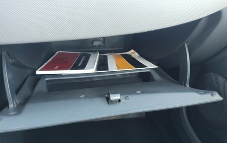 Renault Logan I, 2013 год, 420 000 рублей, 2 фотография