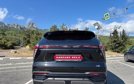Geely Atlas, 2024 год, 3 000 000 рублей, 2 фотография
