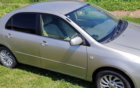 Toyota Corolla, 2003 год, 590 000 рублей, 3 фотография