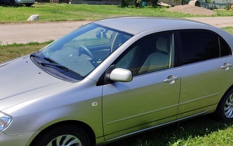 Toyota Corolla, 2003 год, 590 000 рублей, 4 фотография