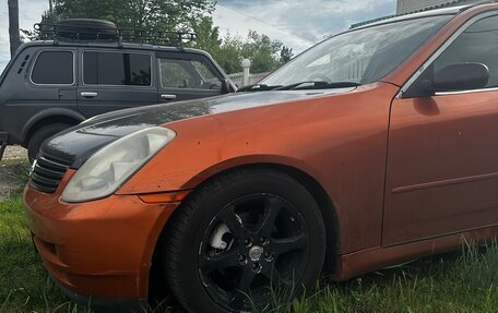 Nissan Skyline, 2003 год, 570 000 рублей, 3 фотография