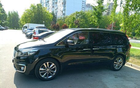 KIA Carnival III, 2016 год, 2 260 000 рублей, 2 фотография