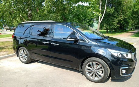 KIA Carnival III, 2016 год, 2 260 000 рублей, 6 фотография