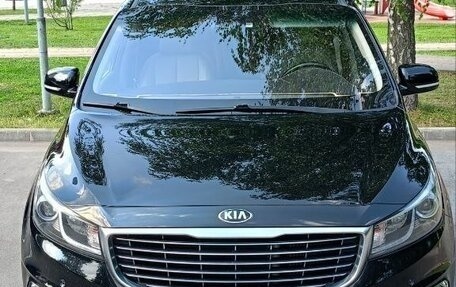 KIA Carnival III, 2016 год, 2 260 000 рублей, 4 фотография
