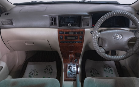 Toyota Corolla, 2001 год, 599 000 рублей, 11 фотография