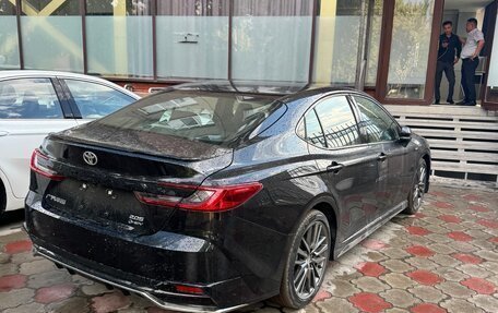 Toyota Camry, 2024 год, 4 250 000 рублей, 3 фотография