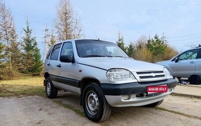 Chevrolet Niva I рестайлинг, 2004 год, 350 000 рублей, 1 фотография