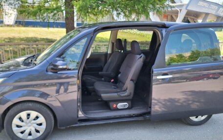 Toyota Spade, 2014 год, 1 100 000 рублей, 24 фотография