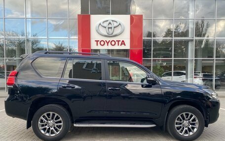 Toyota Land Cruiser Prado 150 рестайлинг 2, 2017 год, 5 100 000 рублей, 4 фотография