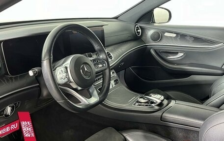 Mercedes-Benz E-Класс, 2019 год, 2 899 000 рублей, 11 фотография