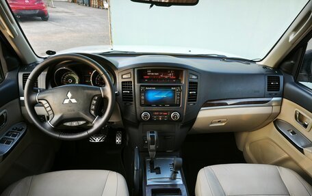 Mitsubishi Pajero IV, 2014 год, 1 990 000 рублей, 11 фотография