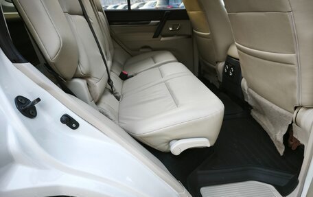 Mitsubishi Pajero IV, 2014 год, 1 990 000 рублей, 8 фотография