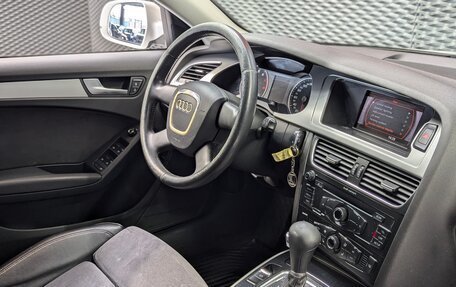 Audi A4, 2011 год, 985 000 рублей, 24 фотография
