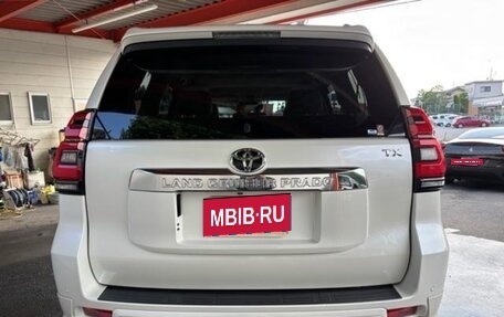 Toyota Land Cruiser Prado 150 рестайлинг 2, 2022 год, 4 199 000 рублей, 4 фотография