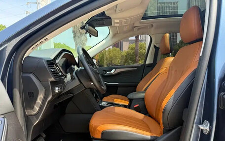 Ford Escape, 2021 год, 2 000 077 рублей, 10 фотография